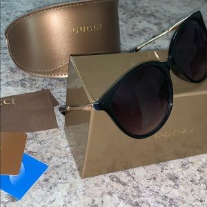 Gucci Sun Glasses